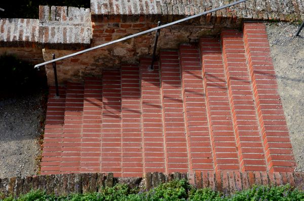 Brick Steps Repair in Brick